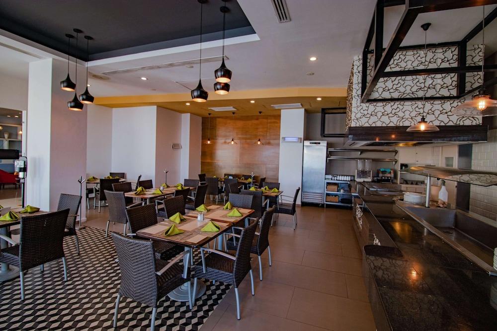 Pacific Palace Beach Tower Hotel Mazatlan Dış mekan fotoğraf
